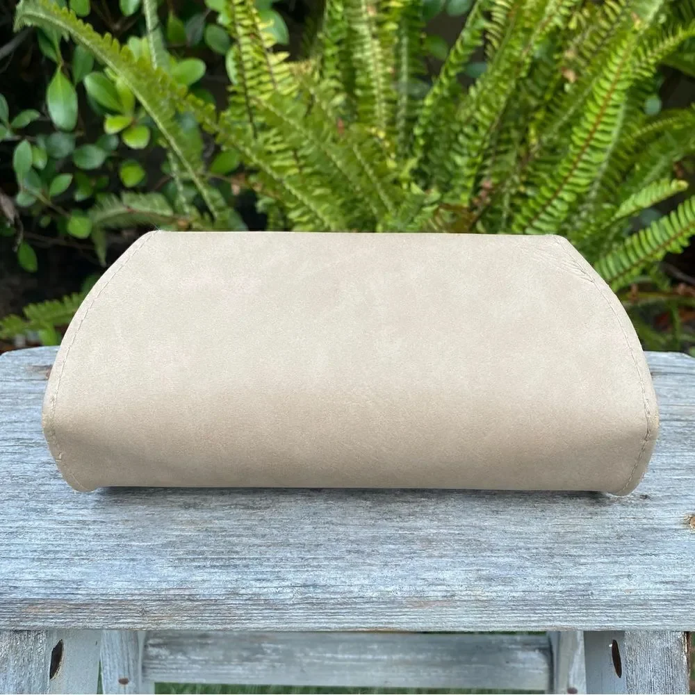 Chloe Light Tan Suede Soft-Shell Sunglasses/Glasses Case. EUC Designer Luxury